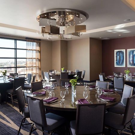 Courtyard By Marriott Phoenix Downtown Exterior foto