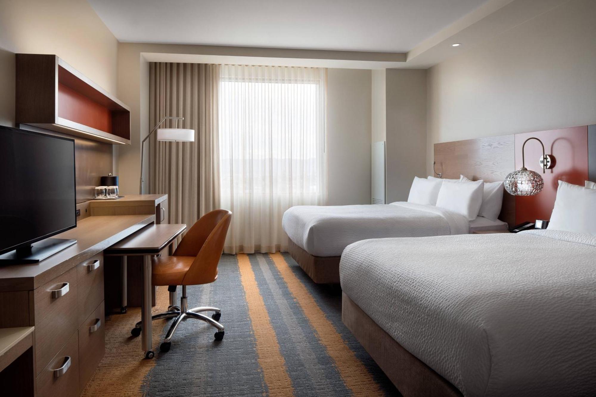 Courtyard By Marriott Phoenix Downtown Exterior foto